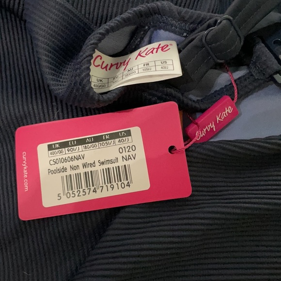 CURVY KATE
Poolside Non Wired Plunge Swimsuit - Picture 6 of 6